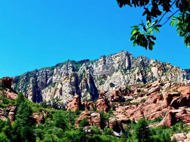  Will $10,000 convince Sedona homeowners to rent to locals instead of tourists? City wants to find out