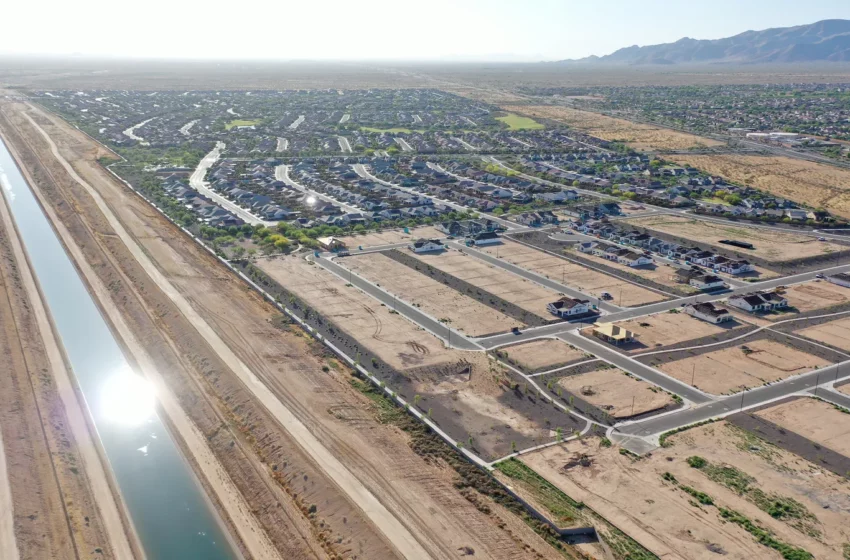  Hobbs pitches water plan to resolve housing moratorium that hit Buckeye and Queen Creek